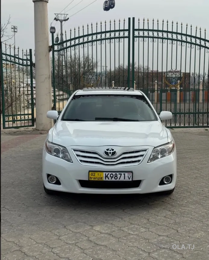 Toyota Camry,  2011