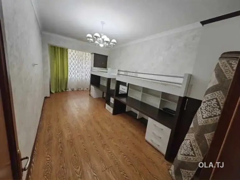 6 комнатная квартира, 1 этаж, 240 м²