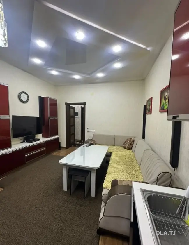 3 комнатная квартира,  этаж, 100 м²
