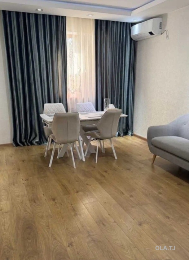 4 комнатная квартира, 4, 75 м²