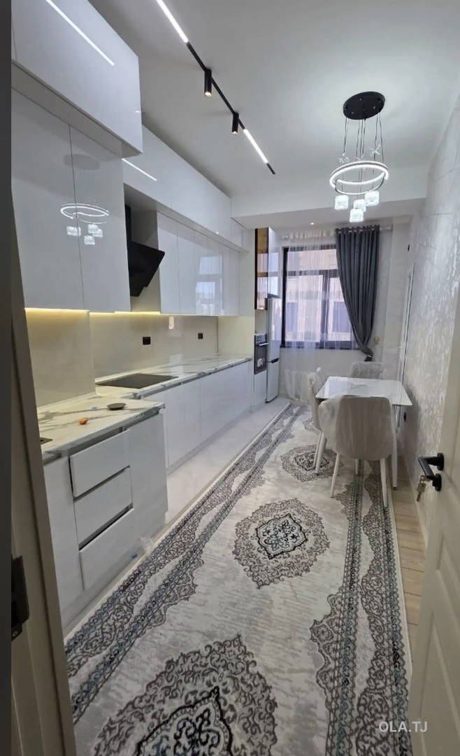 3 комнатная квартира, 15 этаж, 104 м²