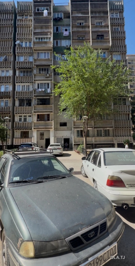 4 комнатная квартира, 1, 140 м²