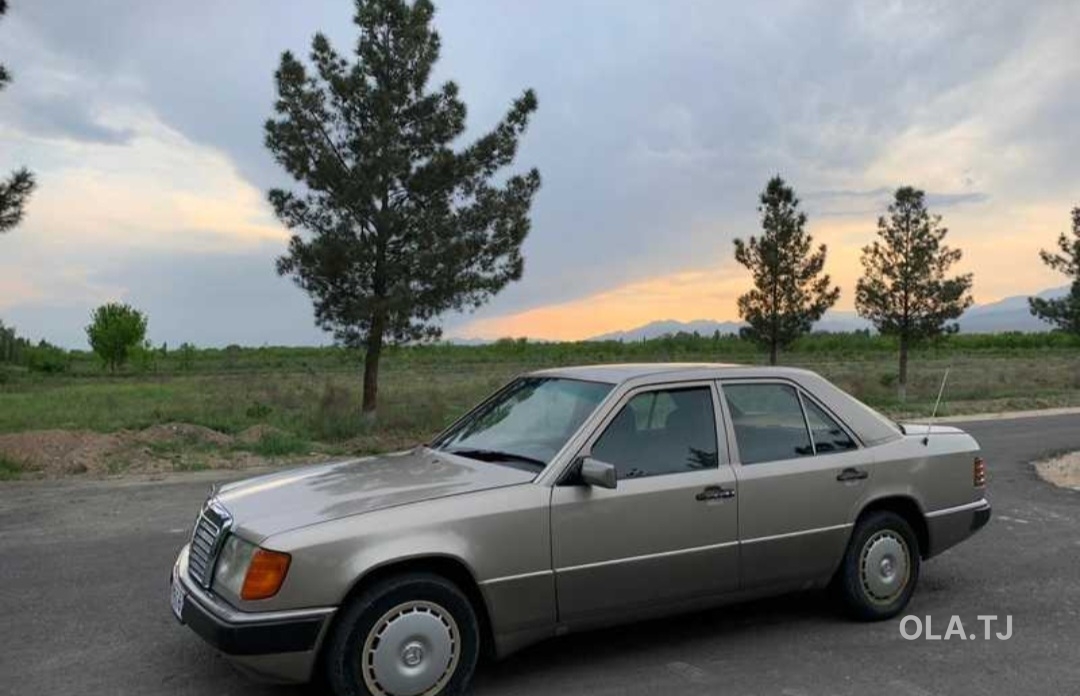 Mercedes-Benz C-Класс,  1992