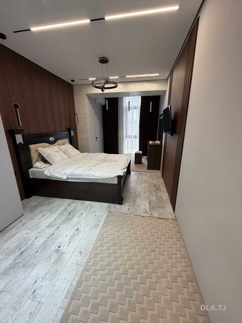 3 комнатная квартира, 22 этаж, 93 м²