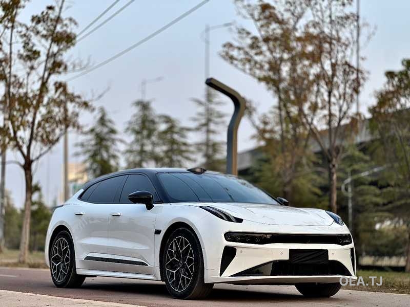 Zeekr 001,  2025