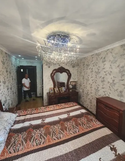 4 комнатная квартира, 2 этаж, 81 м²
