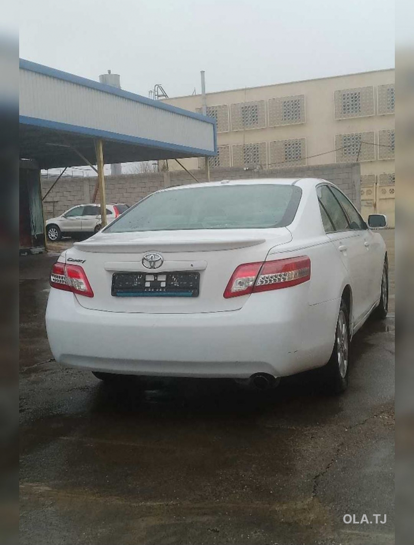 Toyota Camry,  2010