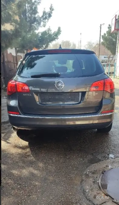 Opel Astra J,  2014