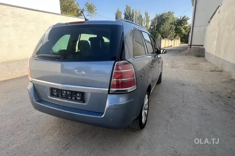 Opel Zafira,  2006