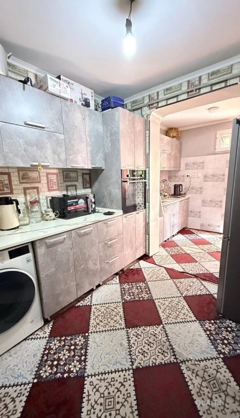 3 комнатная квартира, 1 этаж, 76 м²