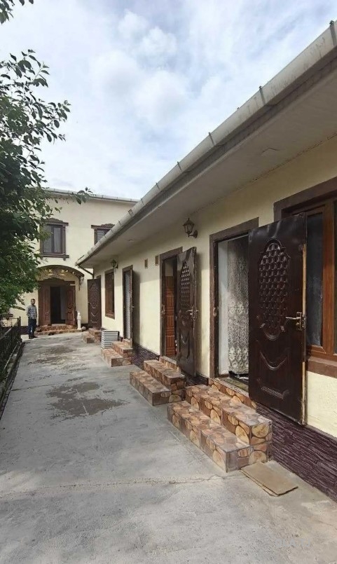 Дом (хавли), 7 комнат, 2 эт