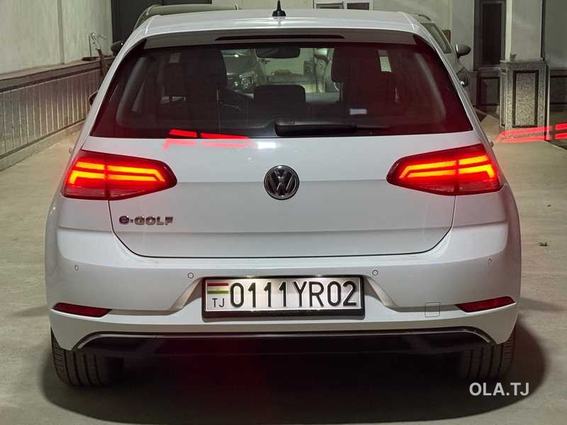 Volkswagen Golf,  2019