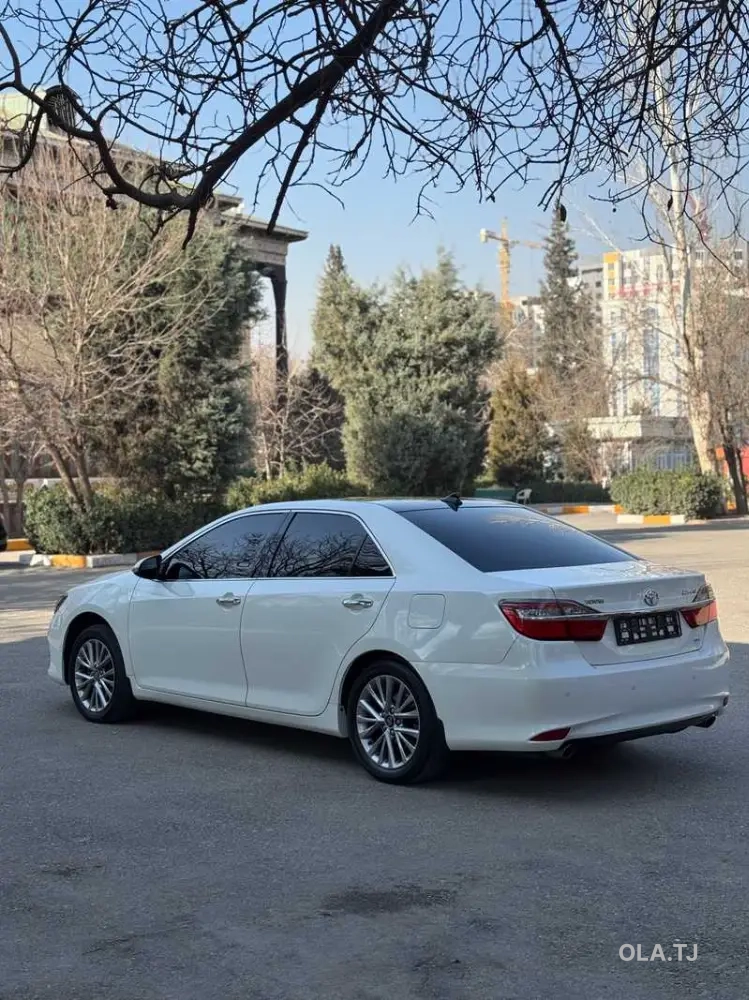 Toyota Camry,  2015