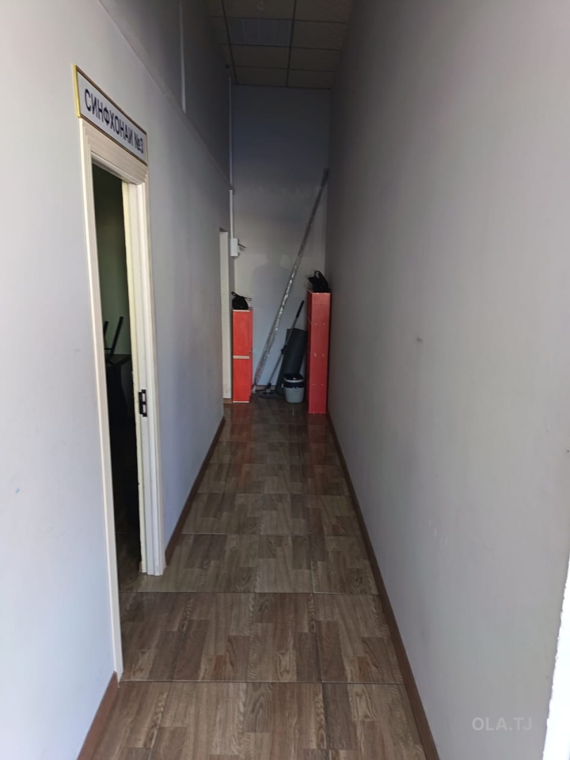Офис в аренду, В жилом доме, 130 м²