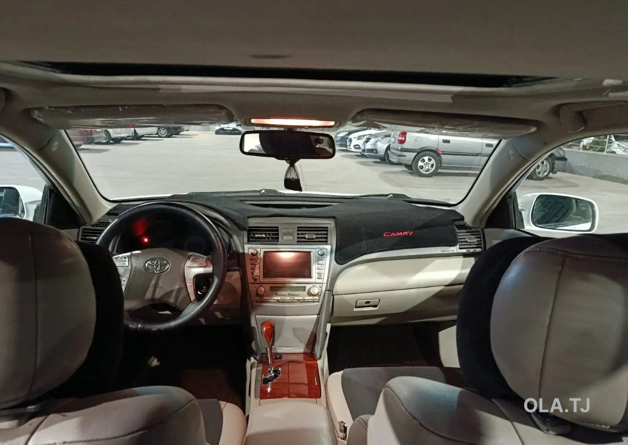 Toyota Camry,  2011