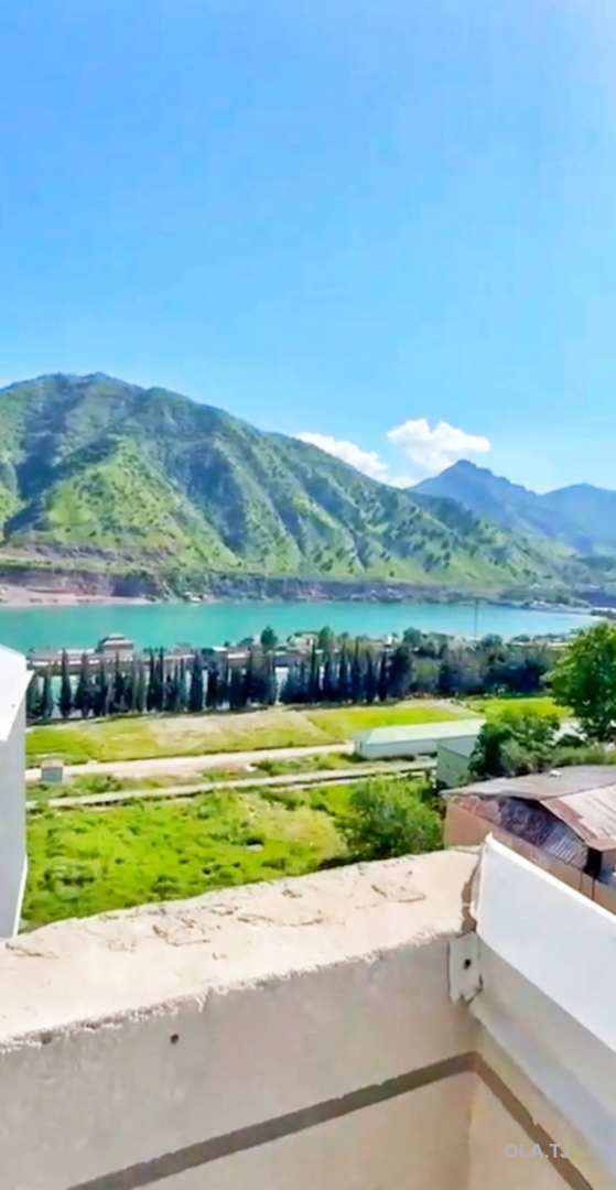 3 комнатная квартира, 8 этаж, 106 м²