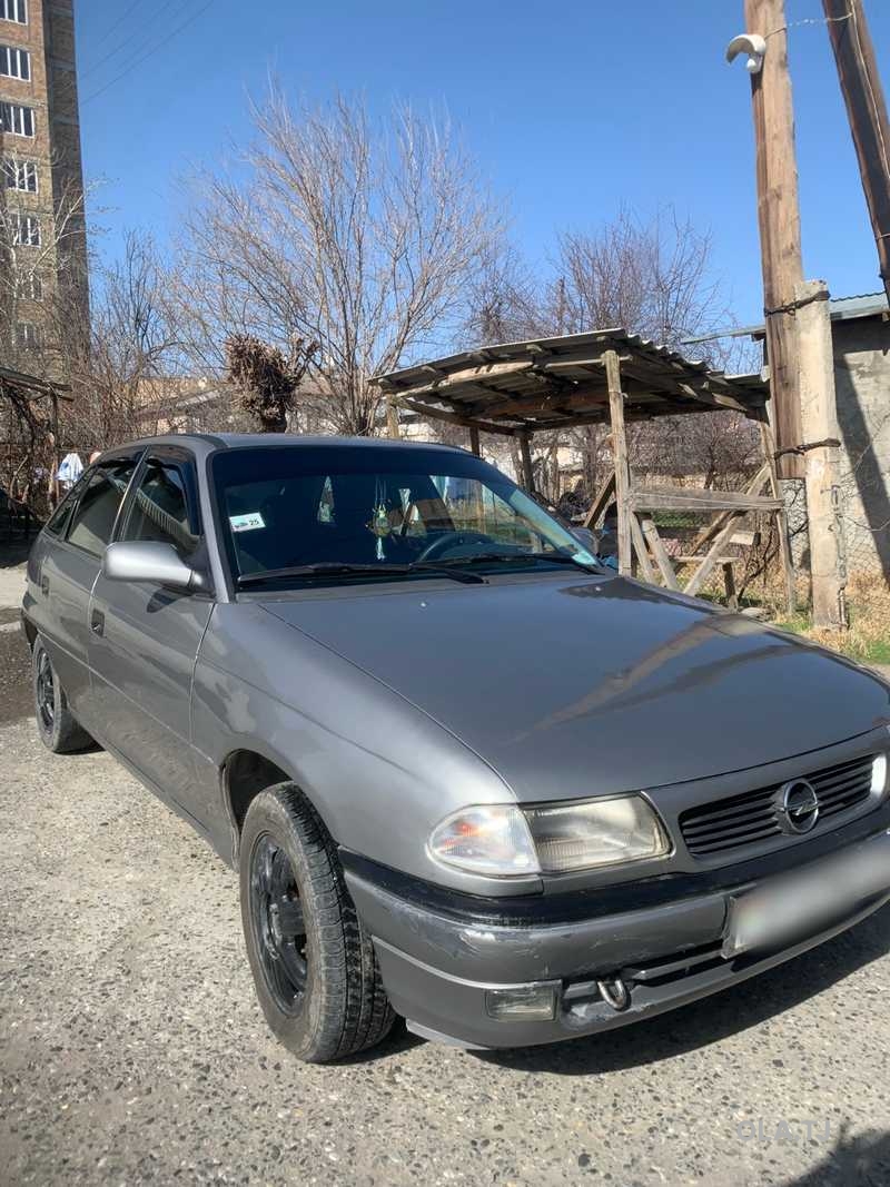 Opel Astra F,  1995