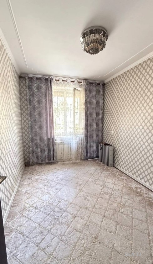 3 комнатная квартира, 1 этаж, 76 м²