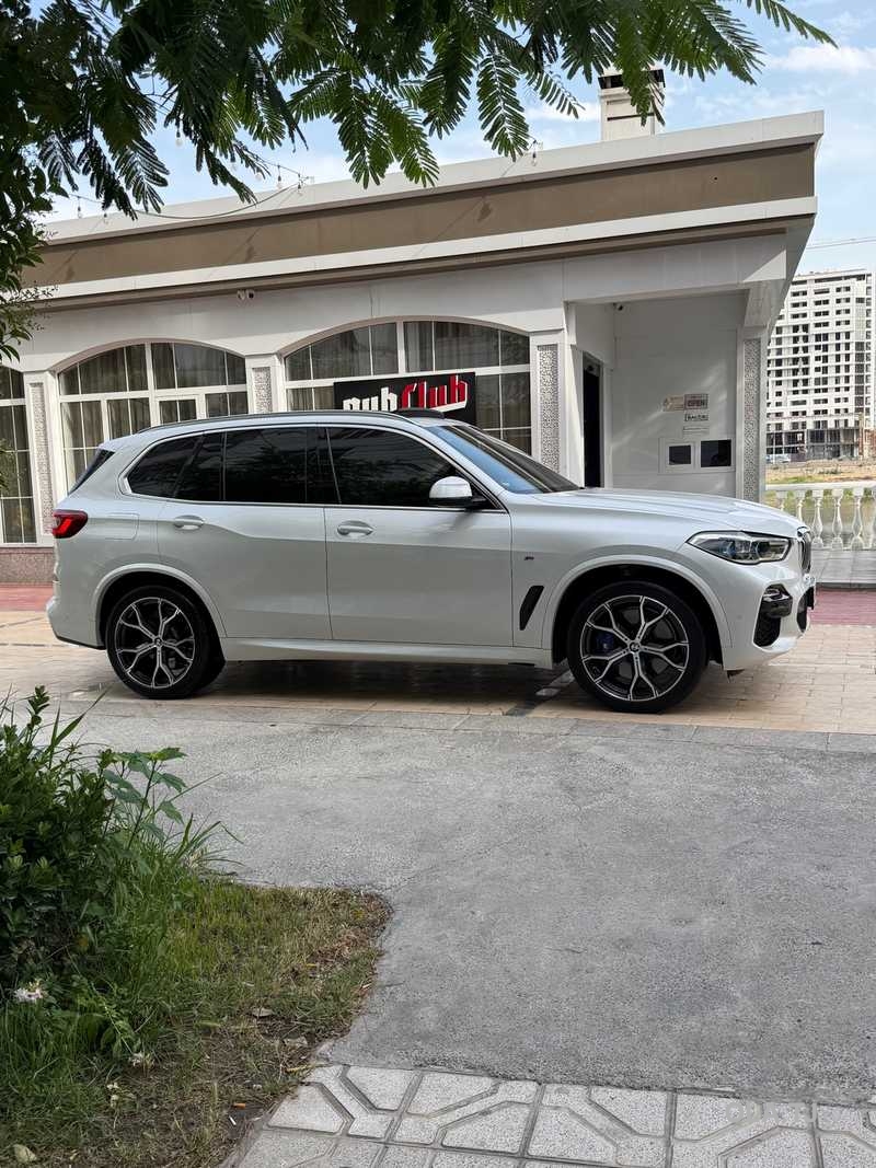 BMW X5,  2019