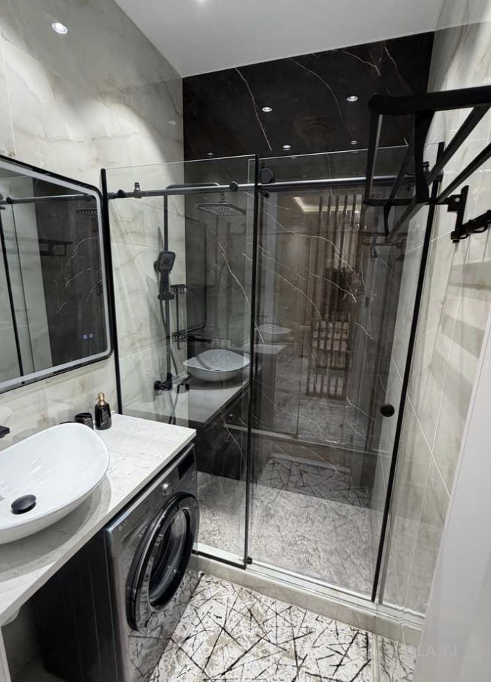 2 комнатная квартира, 14 этаж, 57 м²