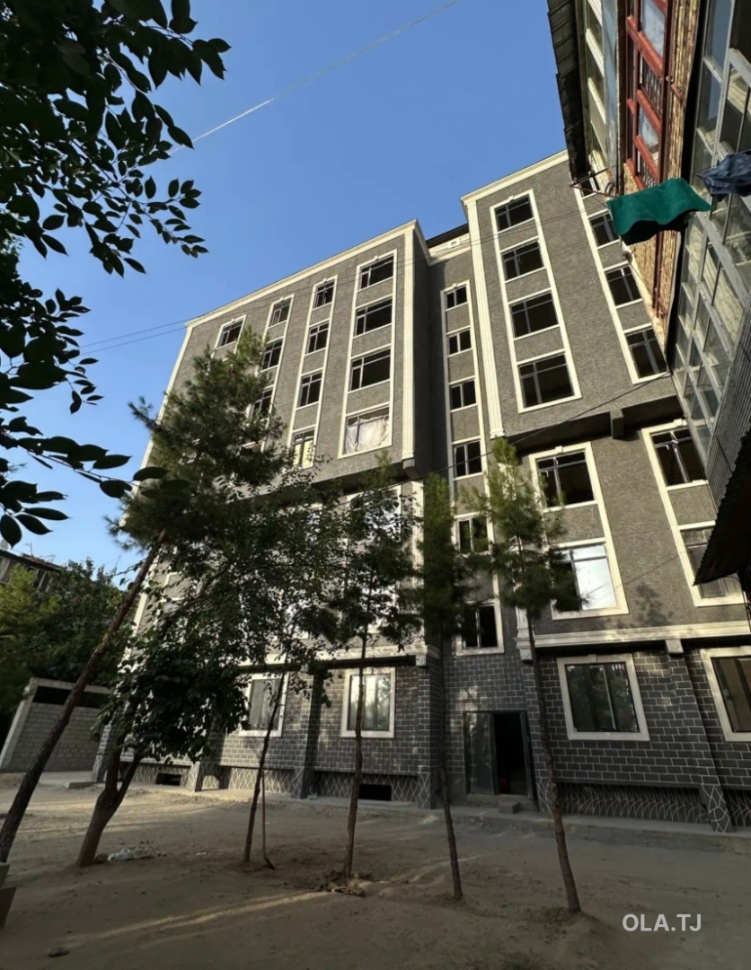 3 комнатная квартира, 2 этаж, 94 м²