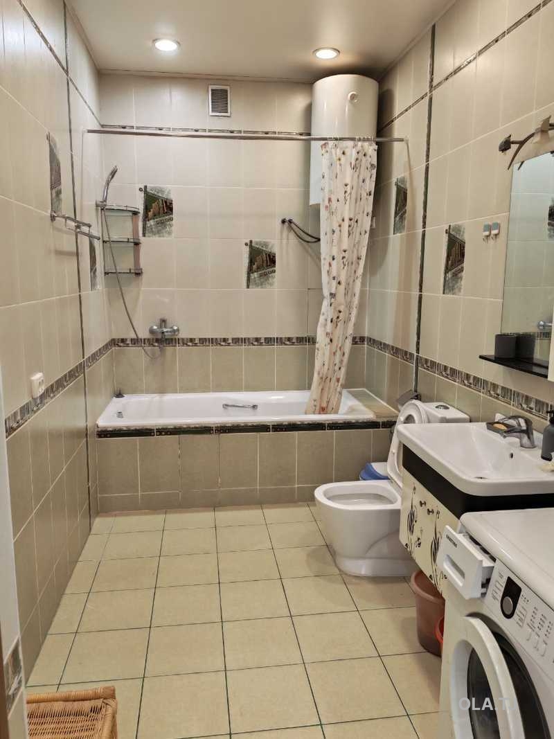 3 комнатная квартира, 9 этаж, 120 м²