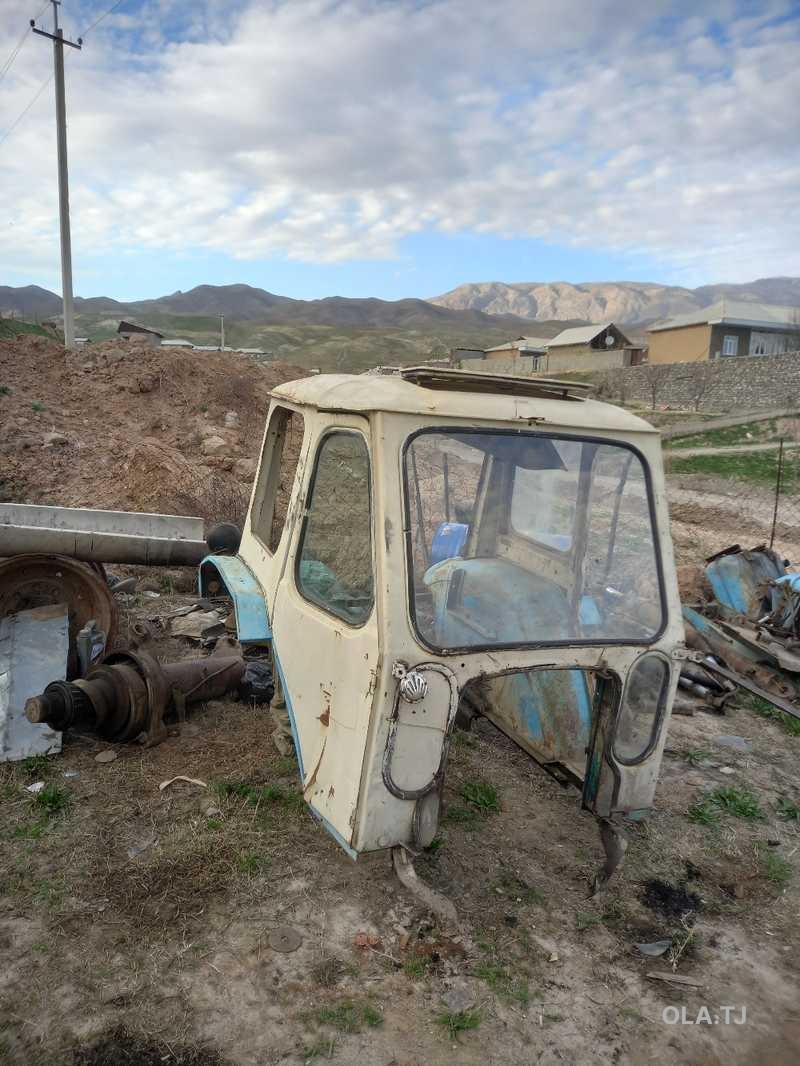 Кабина трактора ЮМЗ-6
