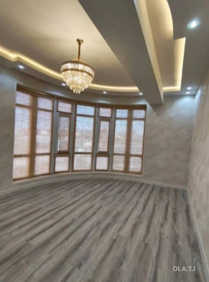 3 комнатная квартира, 3 этаж, 117 м²