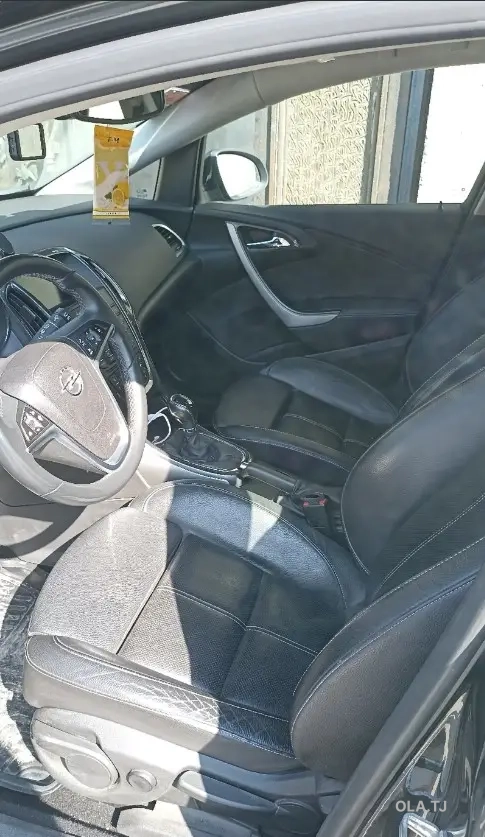 Opel Astra J,  2014