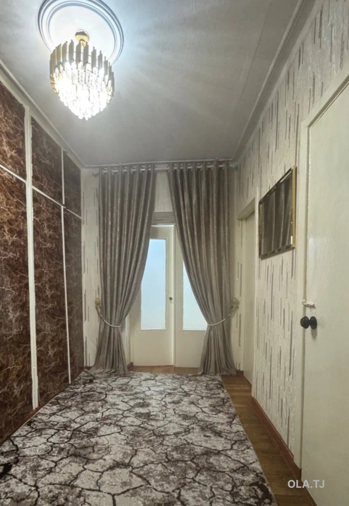 4 комнатная квартира, 1, 101 м²