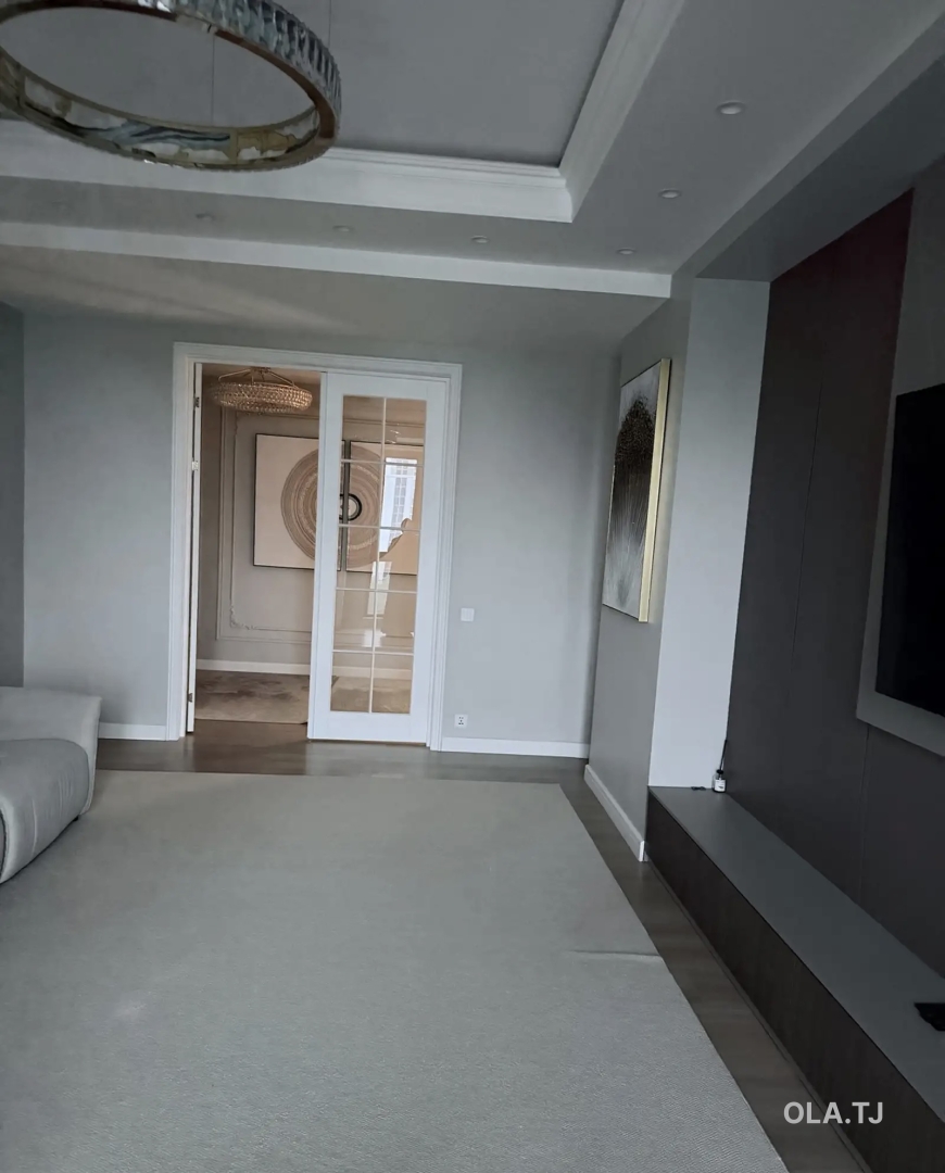 3 комнатная квартира, 12 этаж, 145 м²