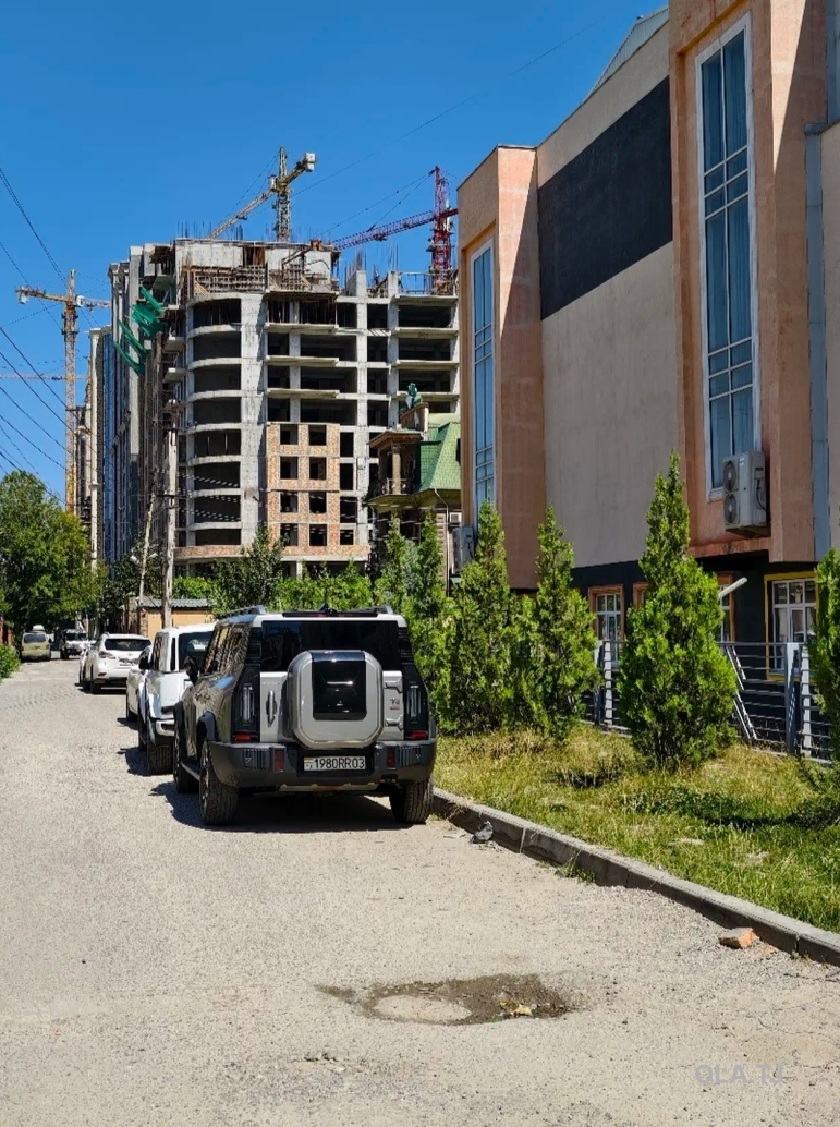 4 комнатная квартира, 17, 198 м²