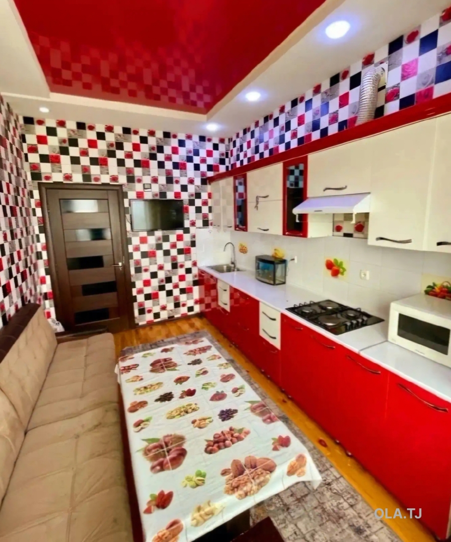3 комнатная квартира, 5 этаж, 90 м²