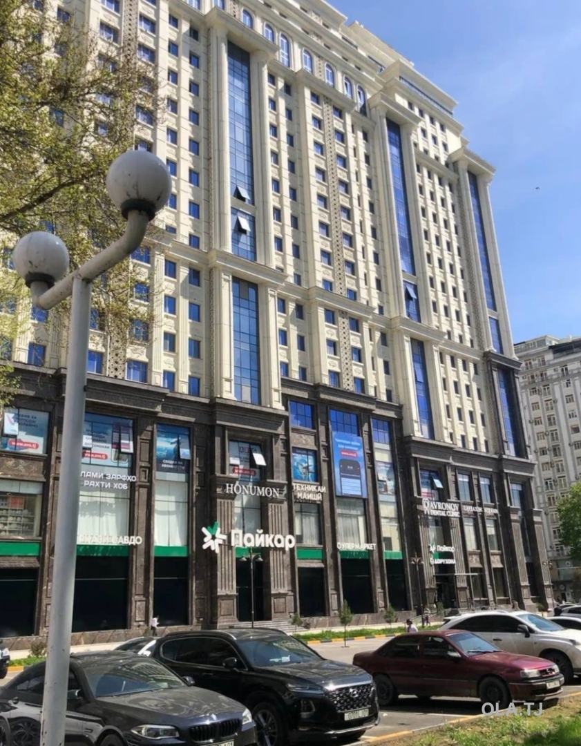 4 комнатная квартира, 17, 123 м²