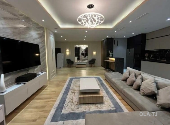 1 комнатная квартира, 10 этаж, 100 м²