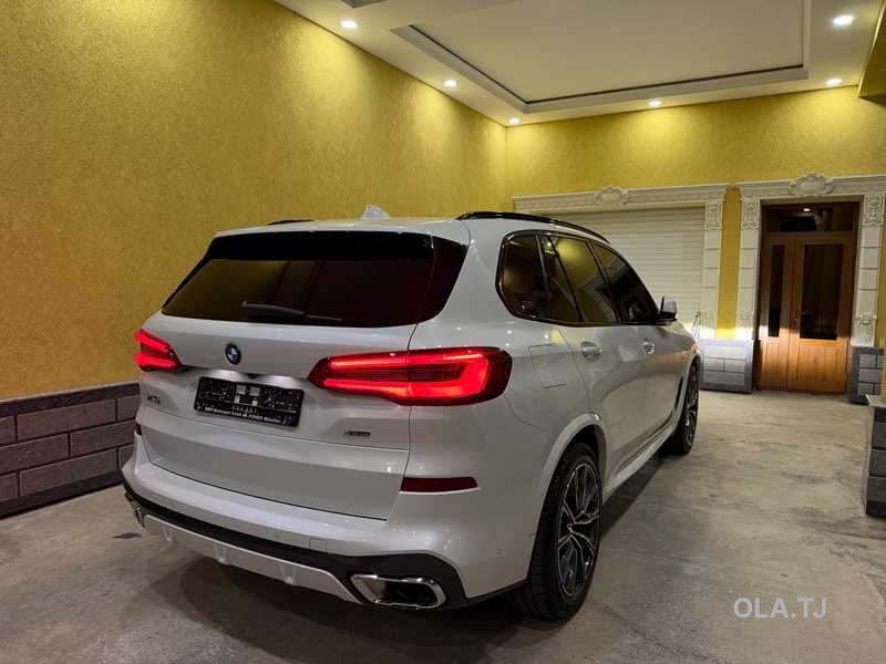 BMW X5,  2020