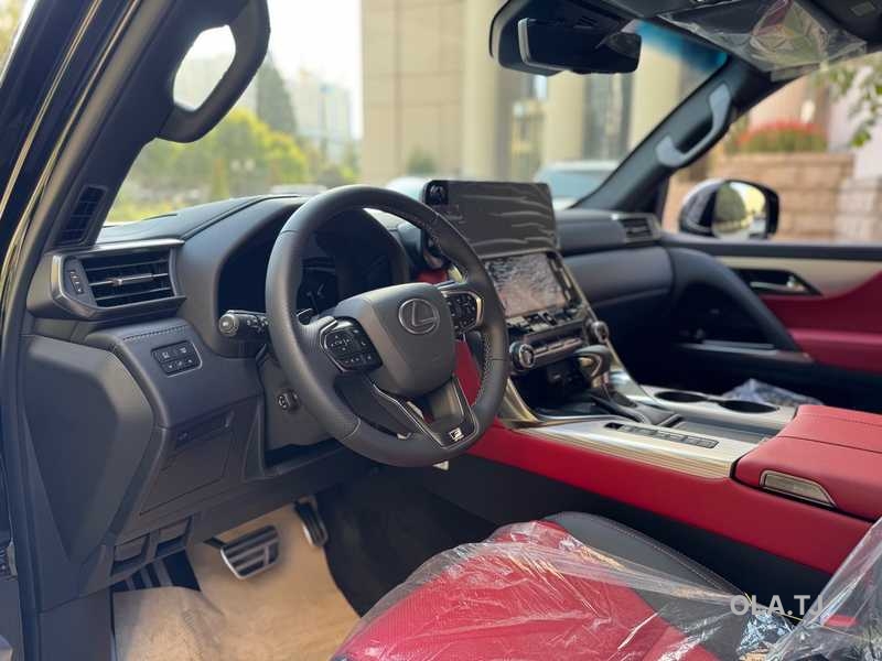 Lexus LX,  2026