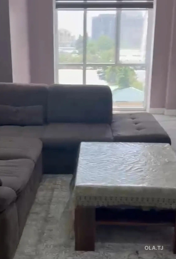 Офис в аренду, В бизнес-центре, 118 м²