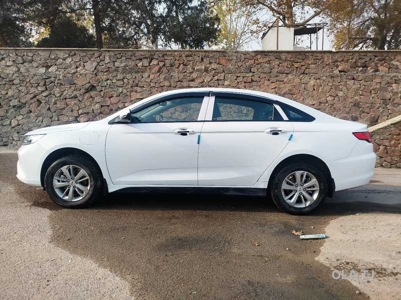 Geely Emgrand,  2024