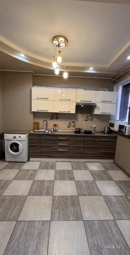 3 комнатная квартира, 4 этаж, 122 м²
