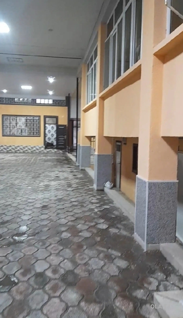 Офис в аренду, В бизнес-центре, 250 м²