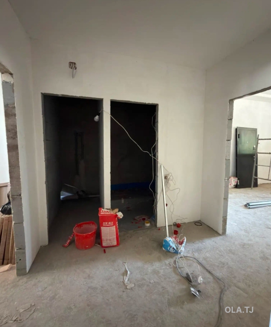 2 комнатная квартира, Цокольный этаж, 60 м²