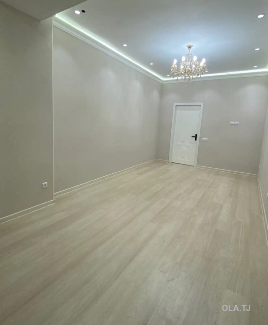 4 комнатная квартира, 9, 130 м²