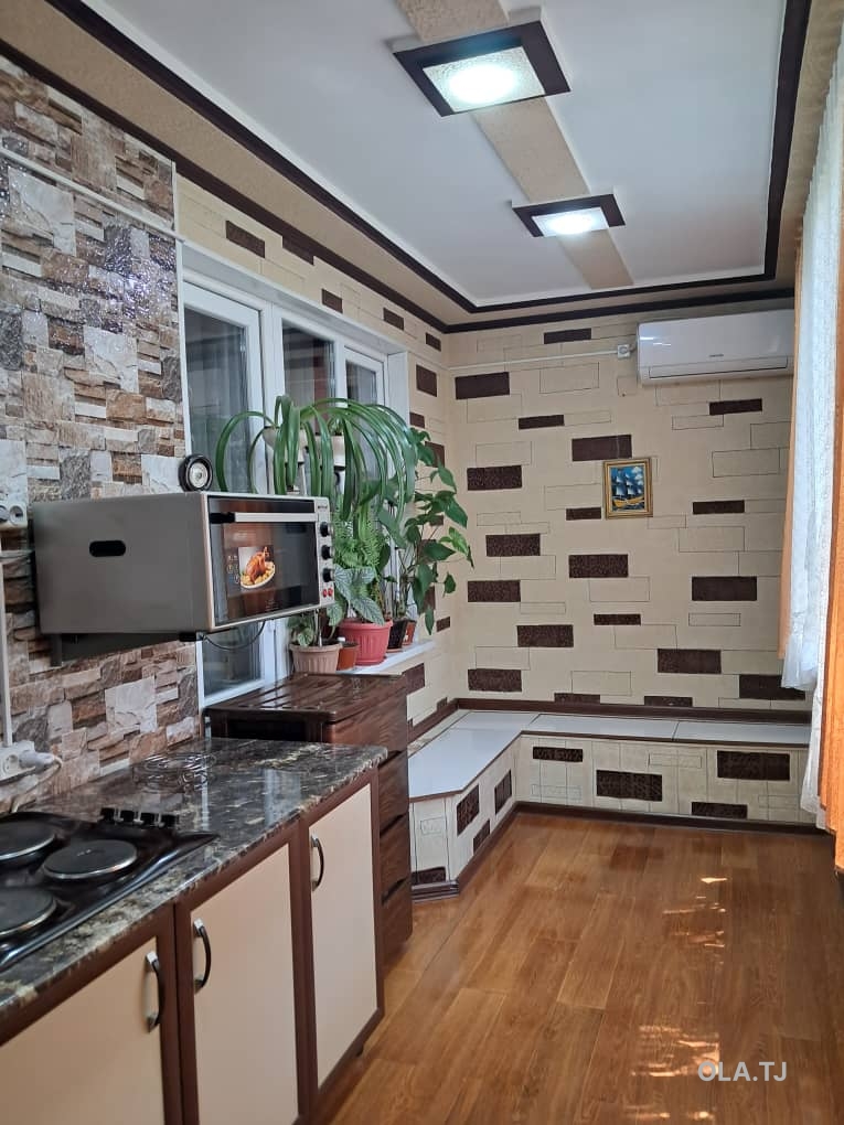 3 комнатная квартира, 3 этаж, 76 м²