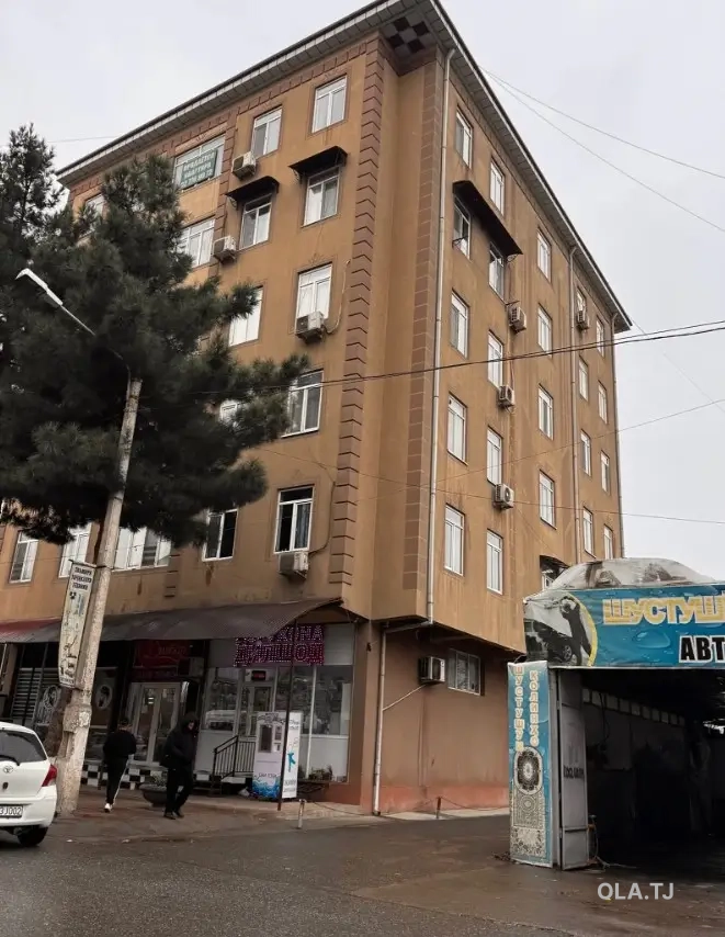 Помещение под свободное назначение
