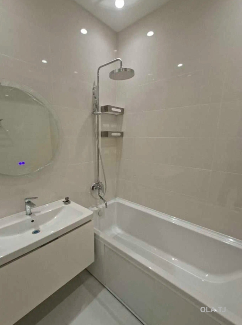 6 комнатная квартира, 8 этаж, 190 м²