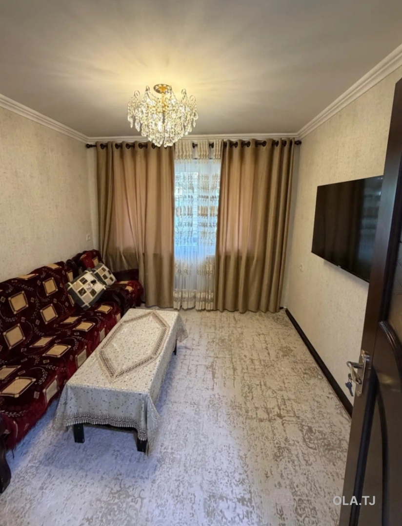 4 комнатная квартира, 4, 82 м²