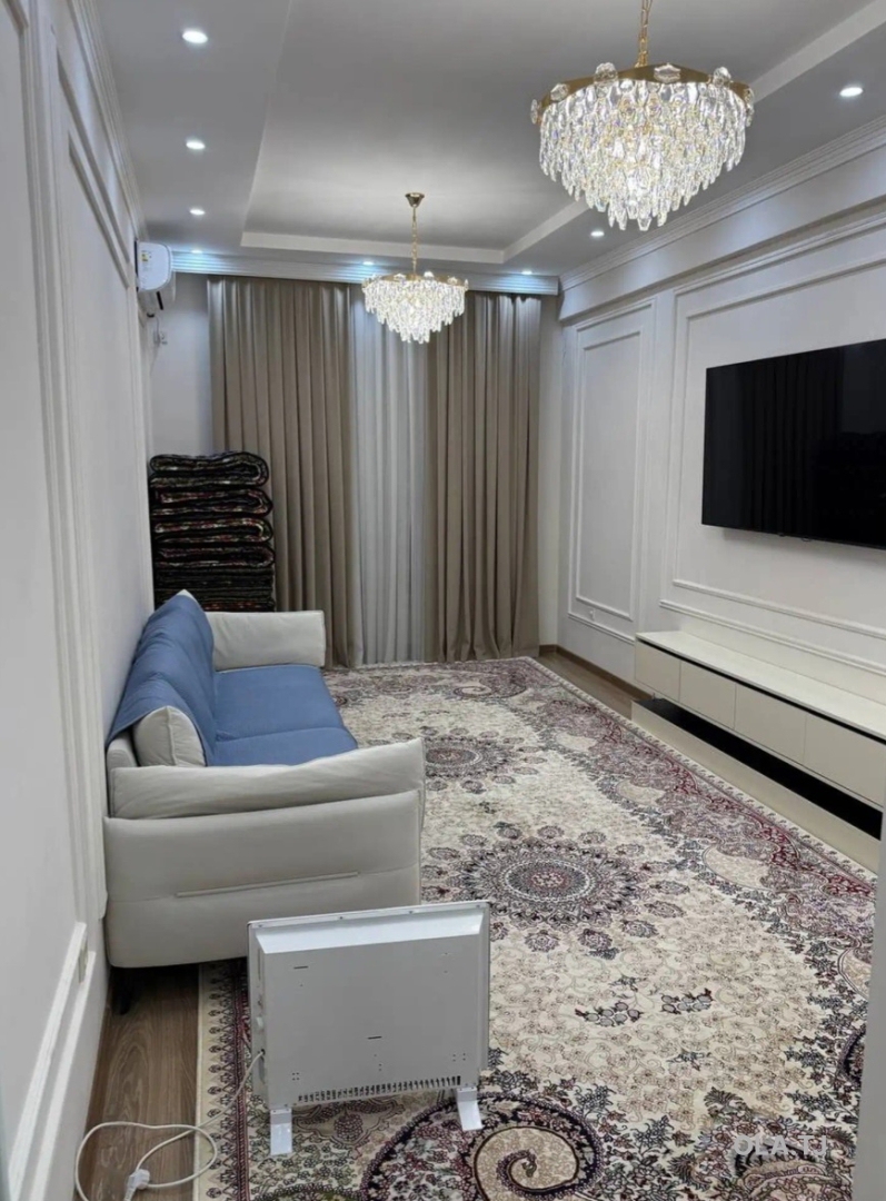 4 комнатная квартира, 16, 123 м²