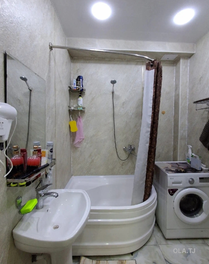 Офис на продажу, В бизнес-центре, 48 м²