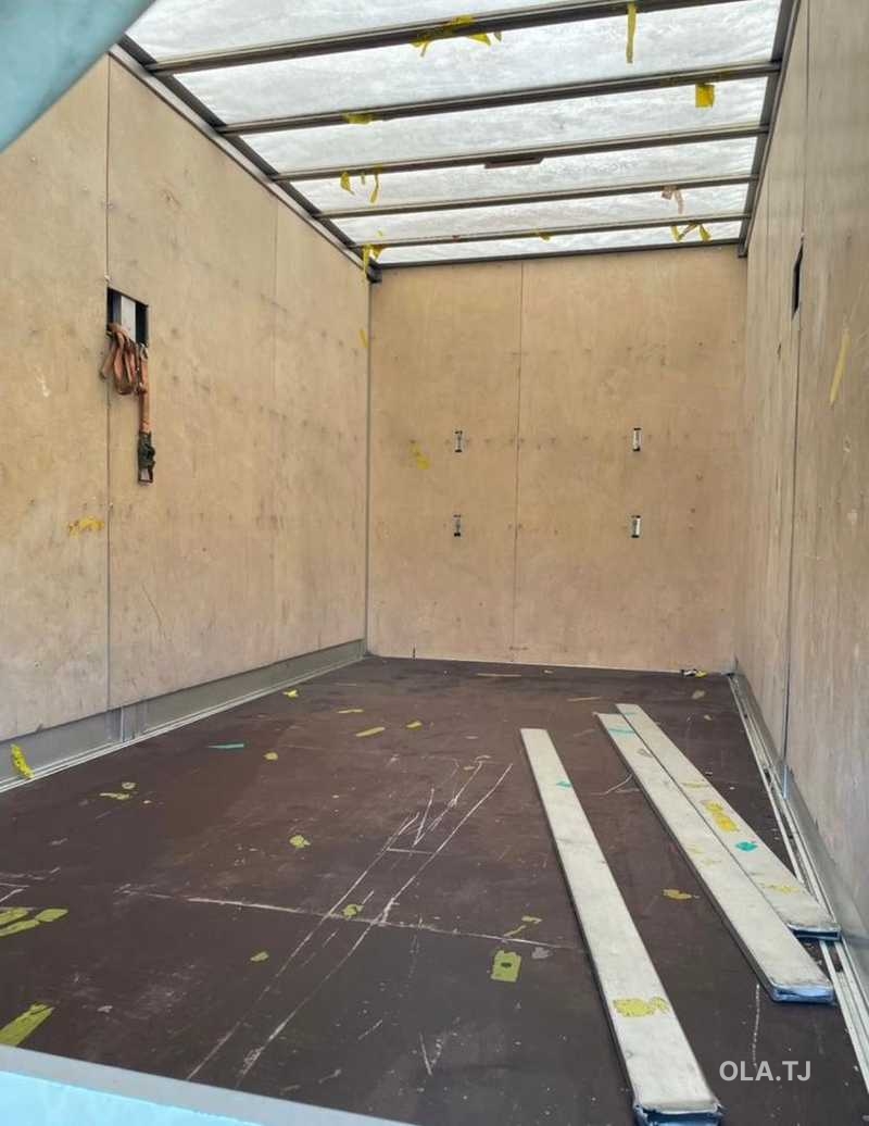 Услуги грузоперевозок на Sprinter 25куб